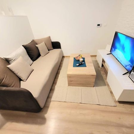 Velky Apartman 3 Bratislava Exteriör bild