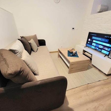 Velky Apartman 3 Bratislava Exteriör bild