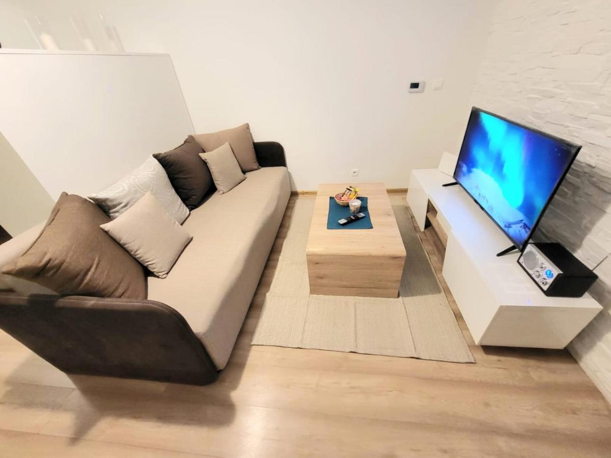 Velky Apartman 3 Bratislava Exteriör bild