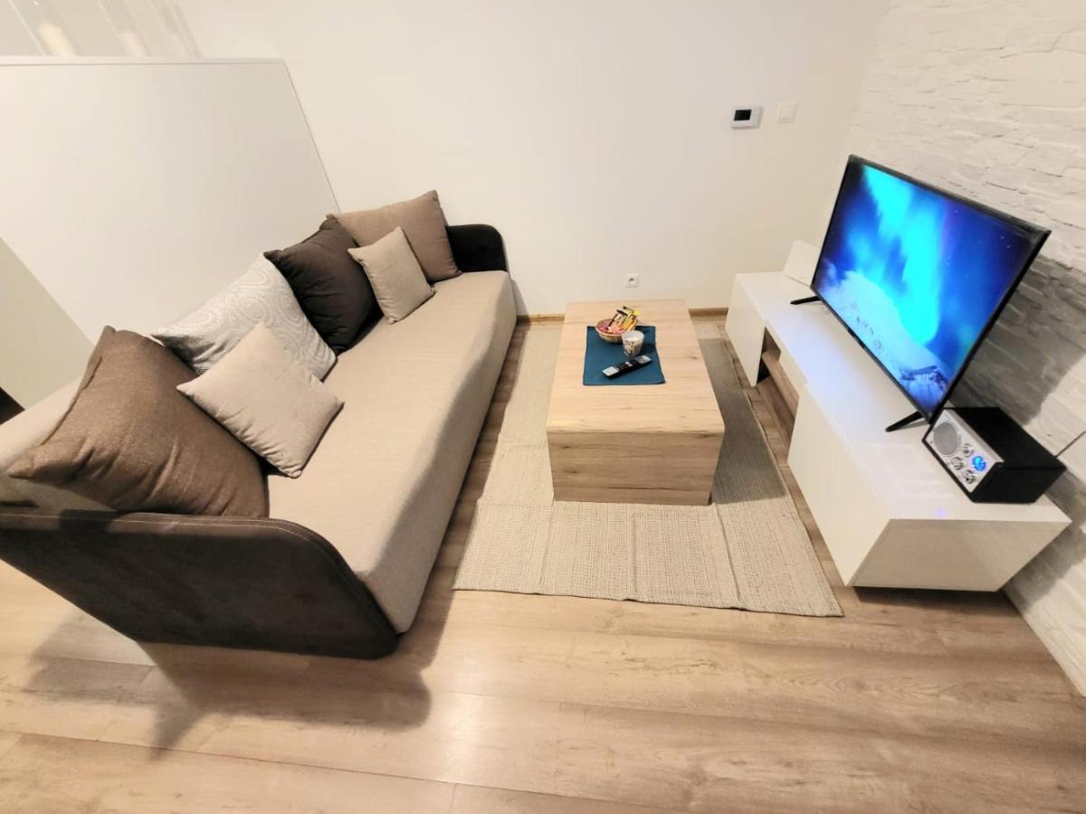 Velky Apartman 3 Bratislava Exteriör bild
