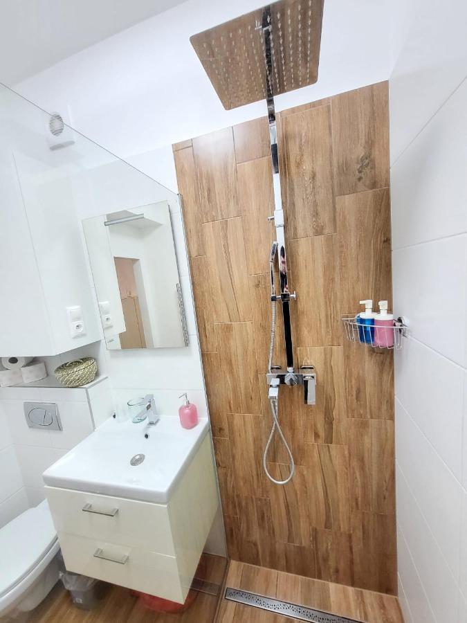 Velky Apartman 3 Bratislava Exteriör bild
