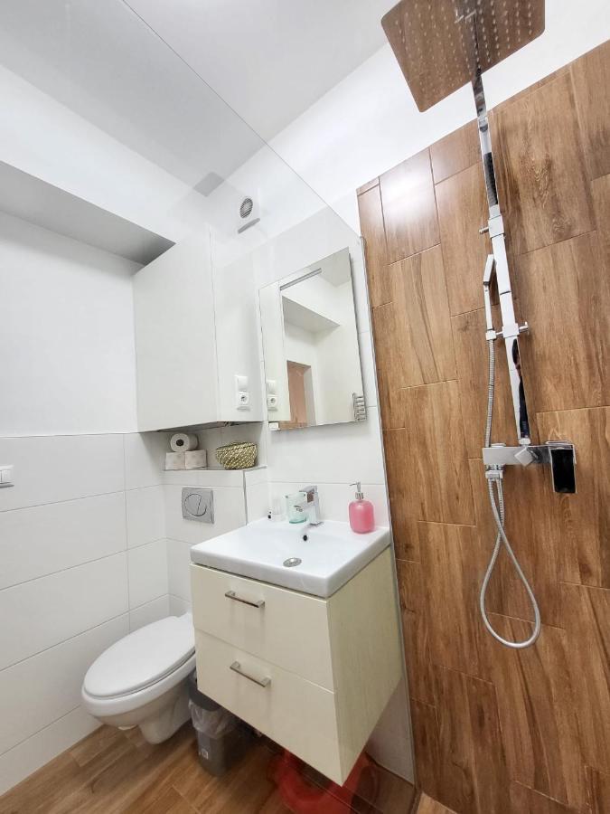 Velky Apartman 3 Bratislava Exteriör bild